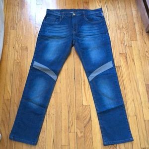 Men’s Slim Straight Jeans